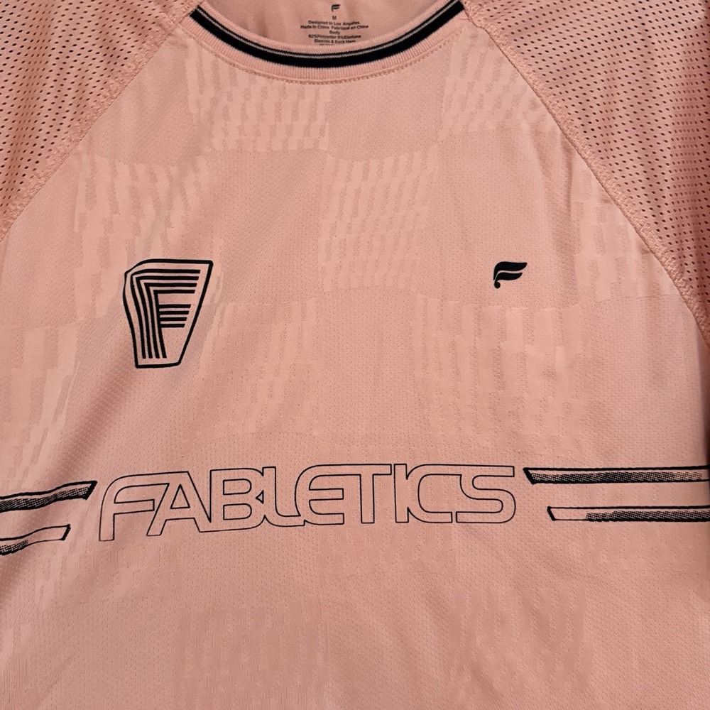 Fabletics The REC MESH Tee Men's Athletic Jersey T-Shirt Pink Size Medium Sporty - Picture 7 of 9